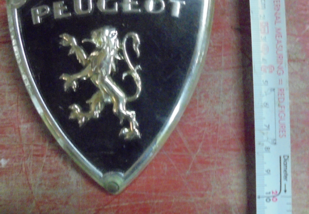 Sigle de calandre Peugeot ancienne