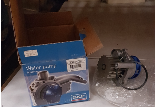 Kit pompe à eau SKF VKPC 81417