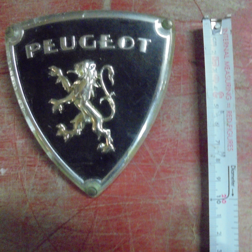 Sigle de calandre Peugeot ancienne