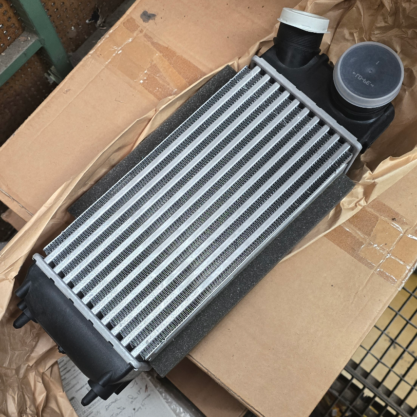 1574923 Intercooler Ford OEM